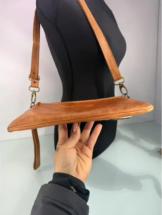 Trades of Hope Floral Needlepoint Leather Crossbody Bag Boho Artisan - Picture 6 of 8